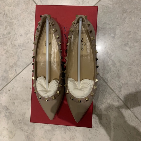 Valentino Garavani Flats - Picture 3 of 5